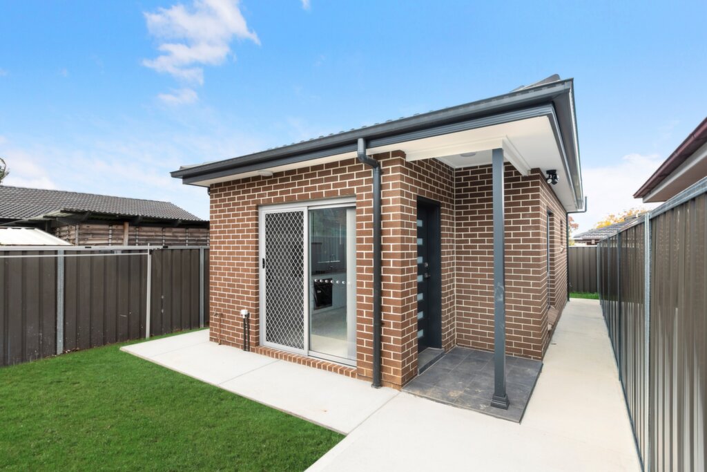 9A Collie Place, Bonnyrigg - Thumbnail 2