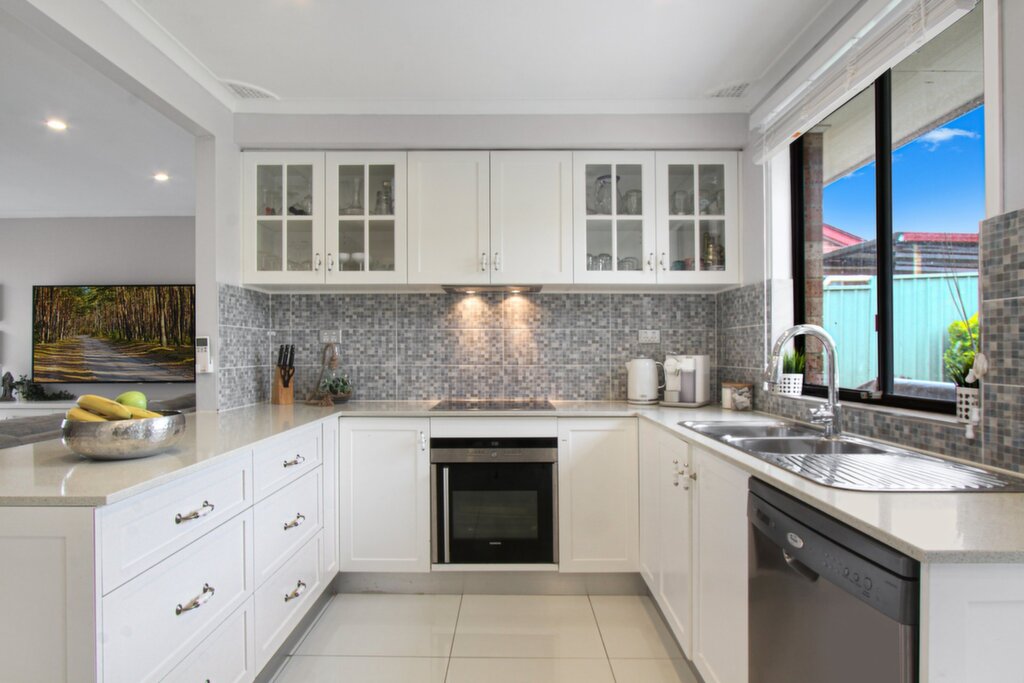 8 & 8A Sawell Street, Bossley Park - Thumbnail 3