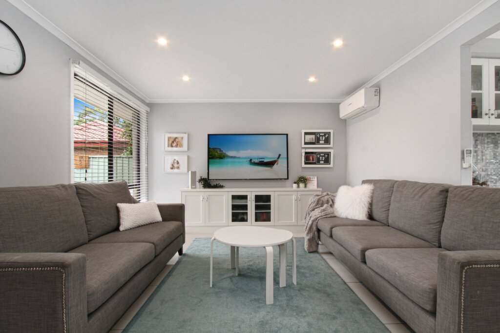 8 & 8A Sawell Street, Bossley Park - Thumbnail 4