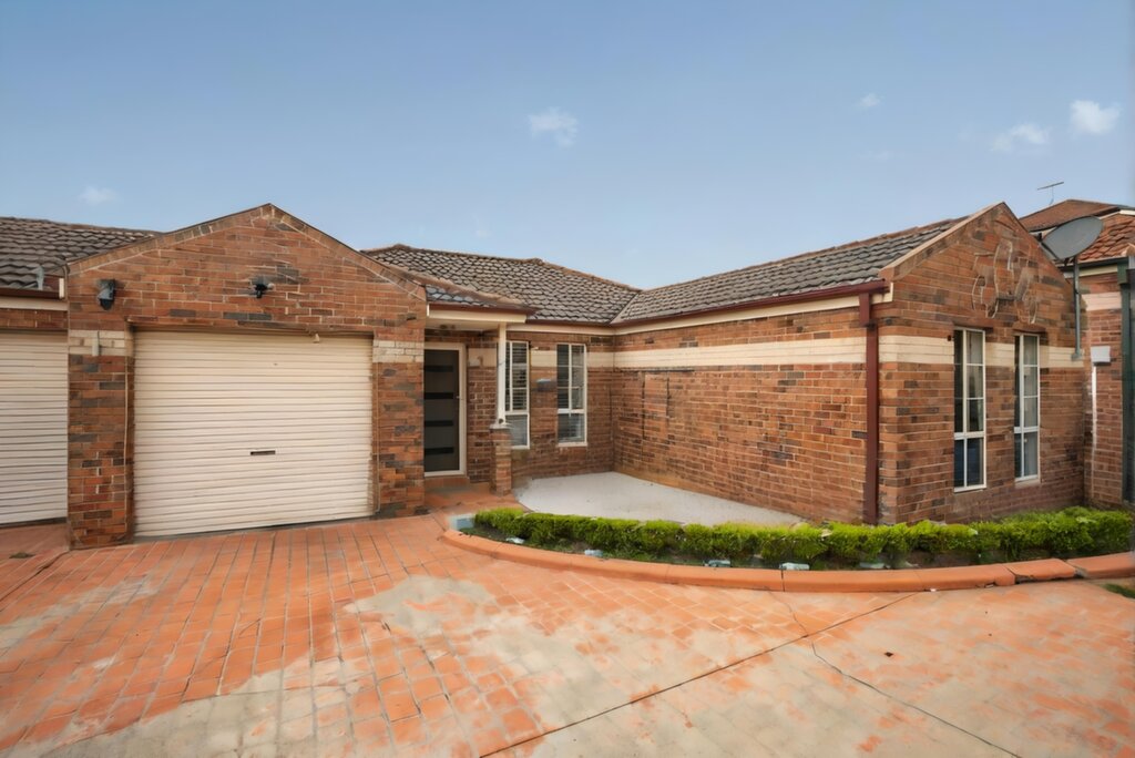 12/87 Allambie Road, Edensor Park - Thumbnail 2