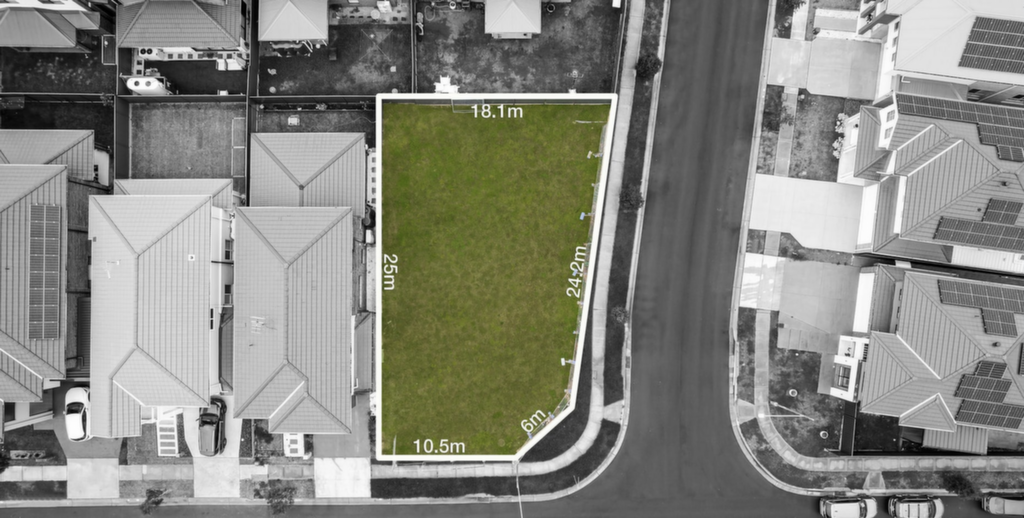 6 Commelina Avenue, Denham Court - Thumbnail 2
