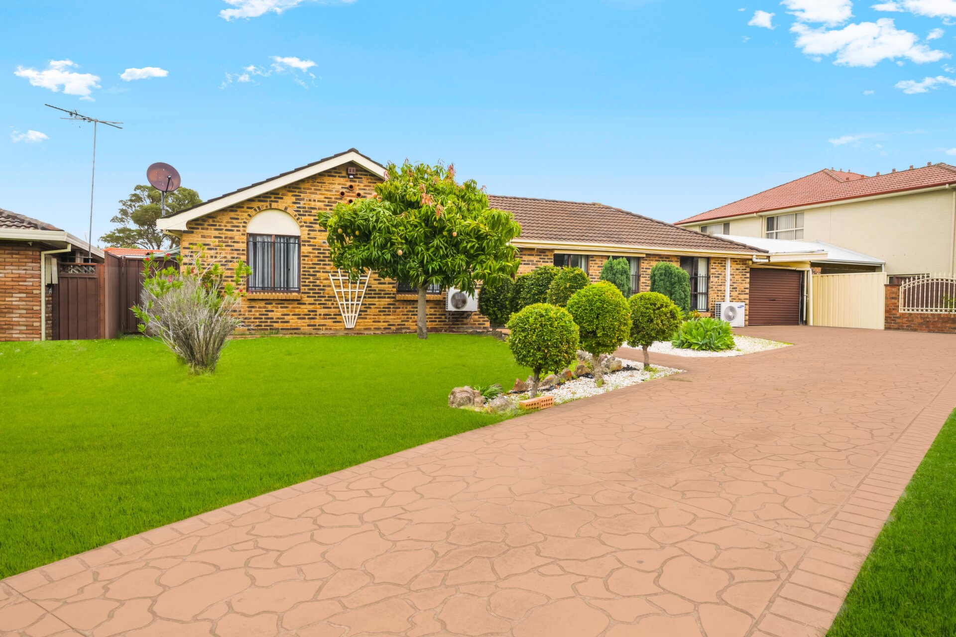 4 Coraki Place, Bonnyrigg - Image 1