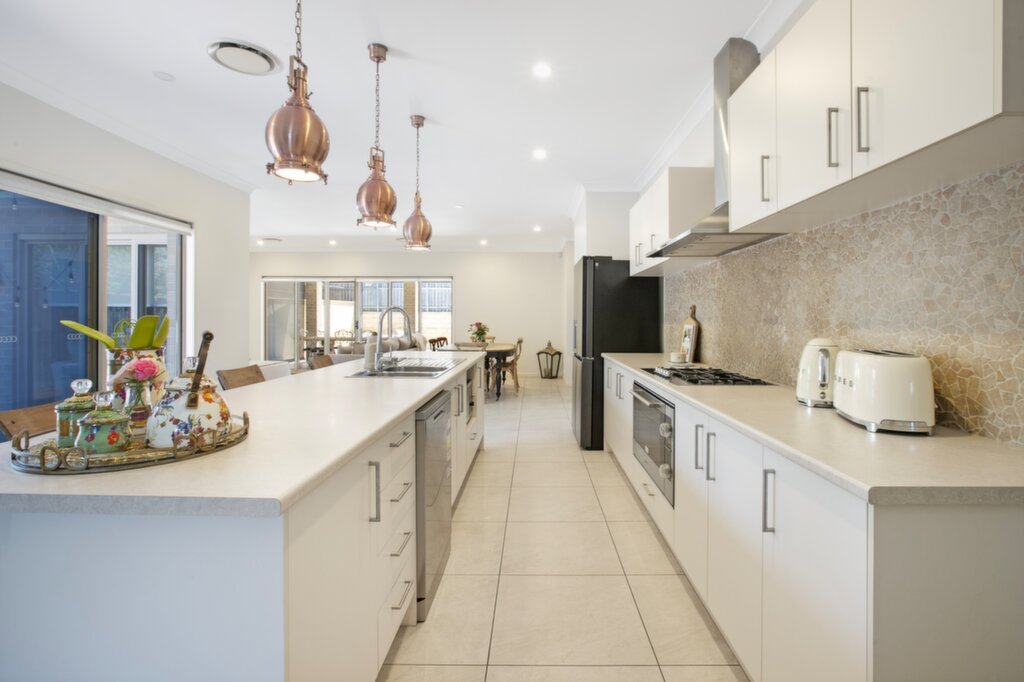 17 Fenwick Street, Gledswood Hills - Thumbnail 4
